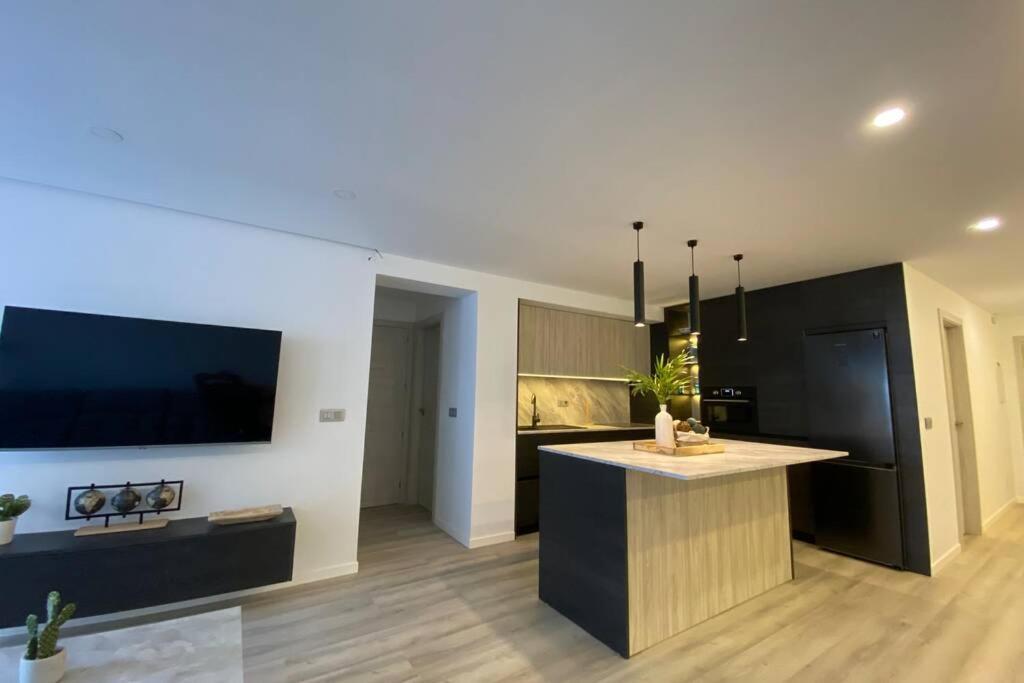 Precioso Apartamento A Estrenar En Centro De Nerja Exterior photo