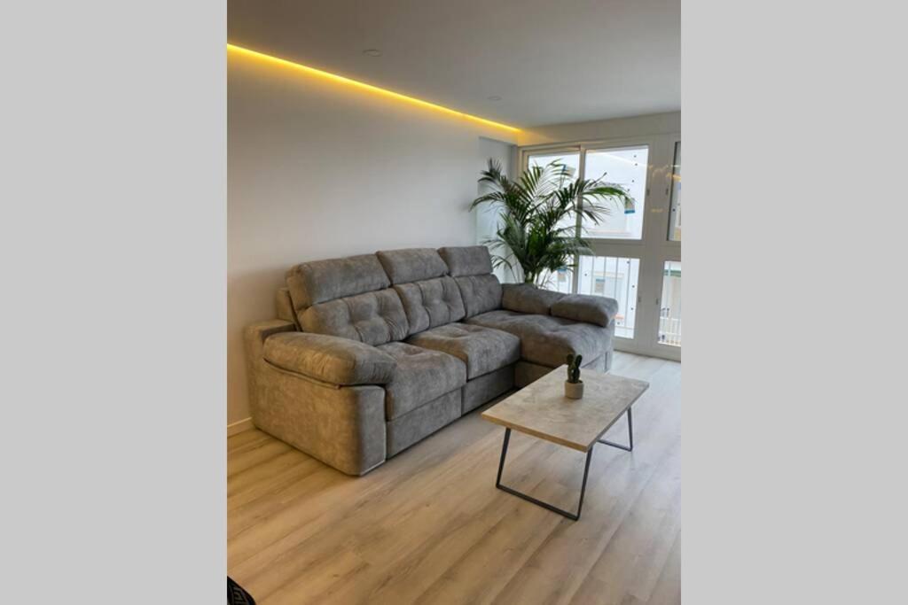 Precioso Apartamento A Estrenar En Centro De Nerja Exterior photo